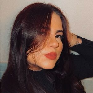 Meet your Posher, Karla